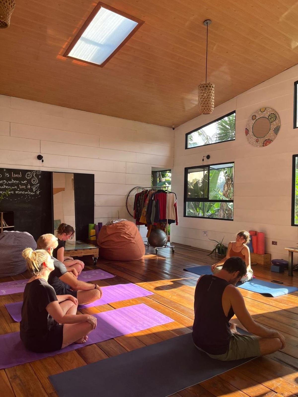 Outbox Inn Monteverde Ngoại thất bức ảnh